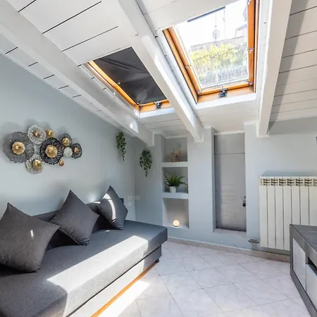 דירה Tiny House With Parking מילאנו