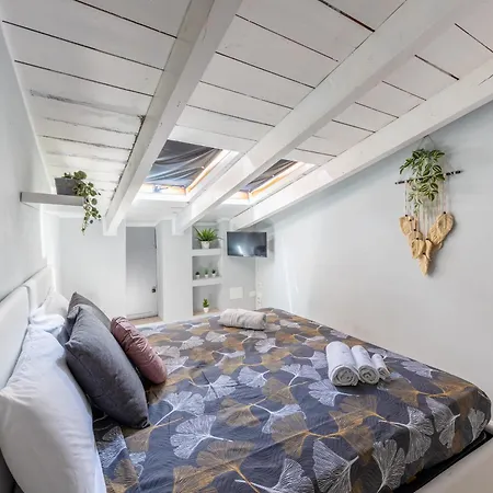 Tiny House With Parking דירה מילאנו